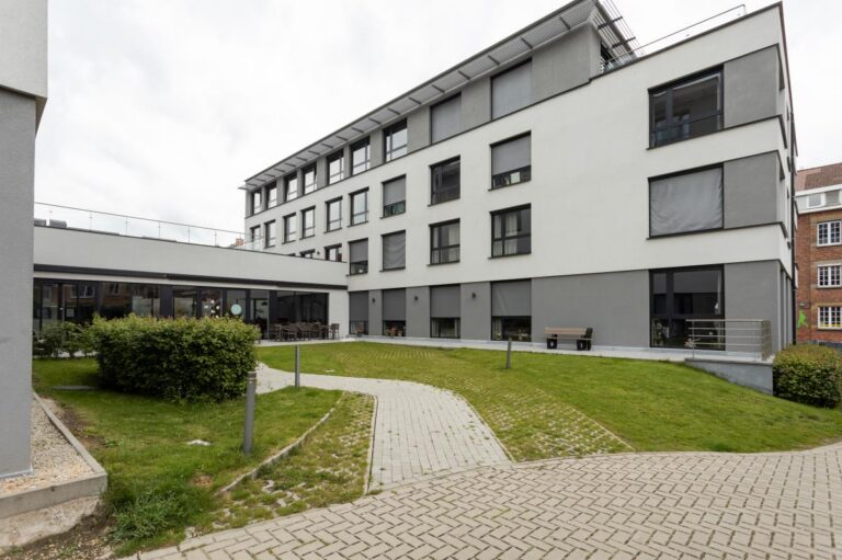 De Wand, Woonzorgcentrum in Laken